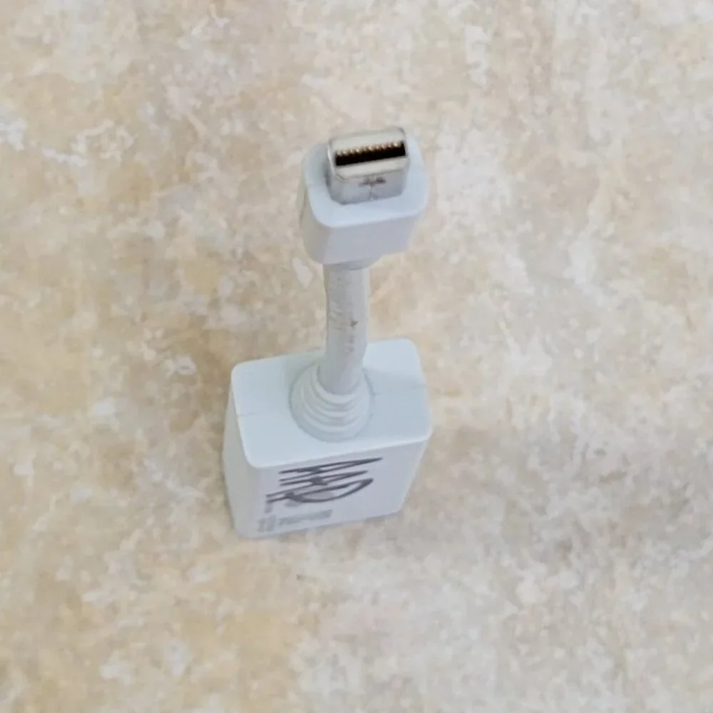 Mini DisplayPort to HDMI Adapter - White